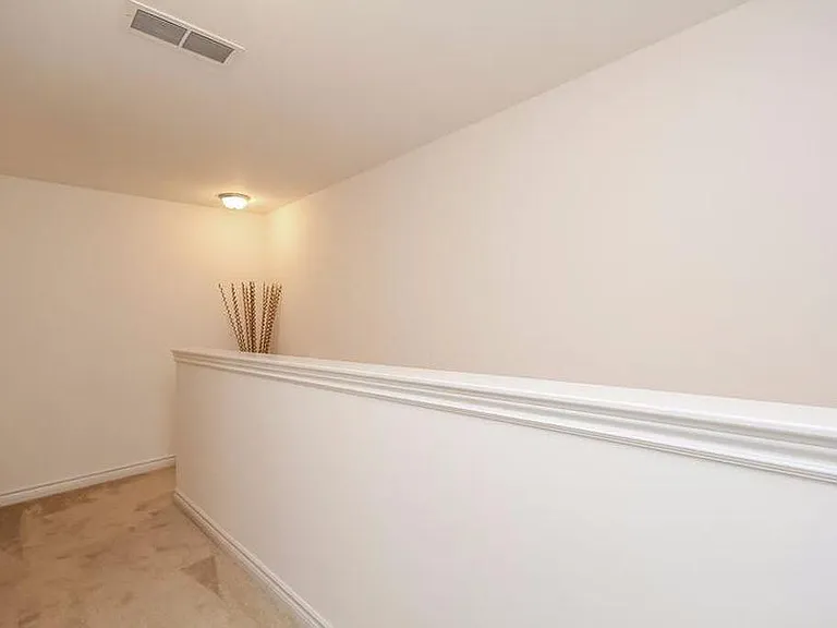 3370 Endsleigh Ln — Photo 18