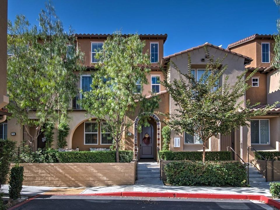 1st image of 70 Playa Cir