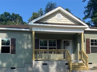 613 Kendall St, Eden, NC 27288