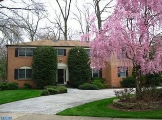 512 Queen Anne Rd, Cherry Hill, NJ 08003