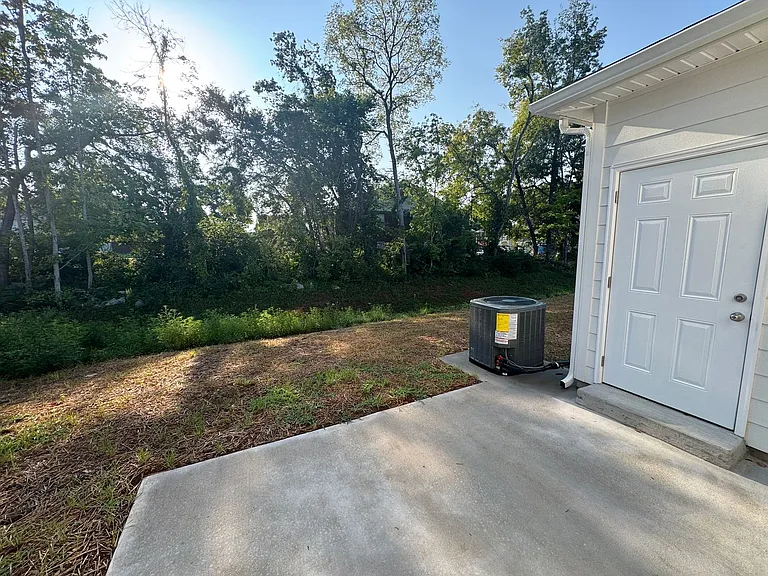 201 Mountaindale Dr — Photo 16