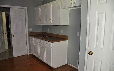 4th image of 222 E River Bend Dr