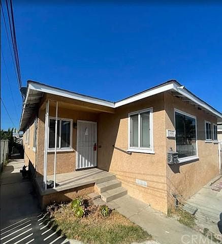 1st image of 3833 W 105th St