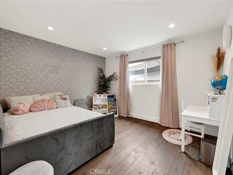 8746 Ruffner Ave — Photo 13