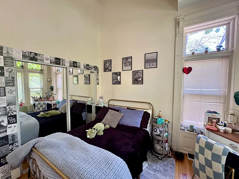 1057 W Belden Ave #3A — Photo 15