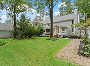 12 Vallera Rd, Saratoga Springs, NY 12866