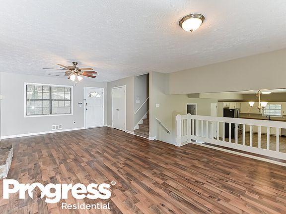 4th image of 2790 Creekwood Ln