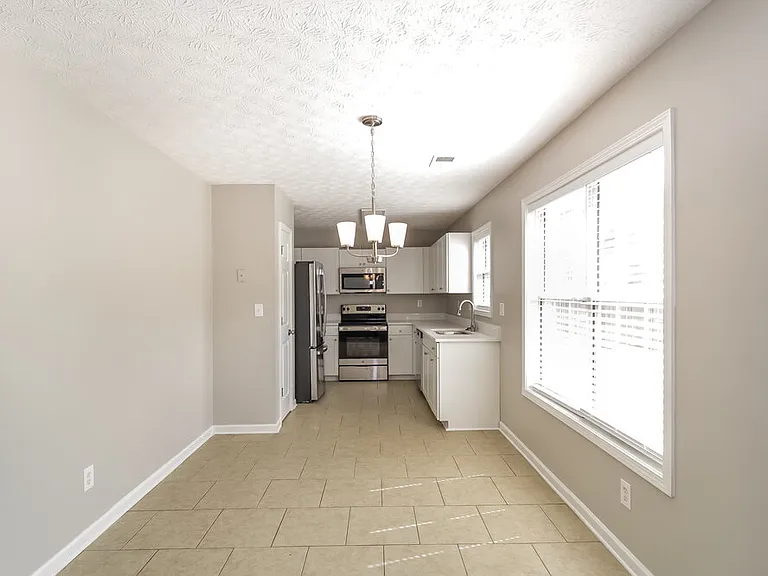 88 Ann Cir SE — Photo 6