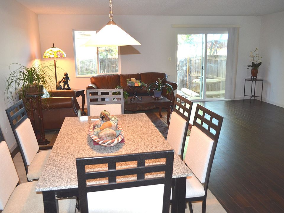 Dining/Living