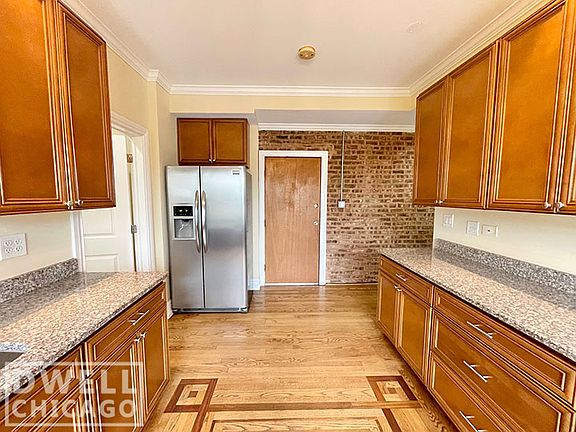 2nd image of 6351 N Lakewood Ave #1249-3E