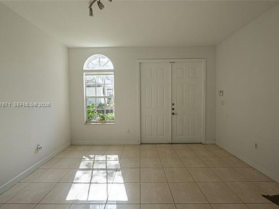 5th image of 11851 SW 80th Ter #Townhouse 11851