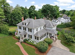 21 Middle St, Hingham, MA 02043