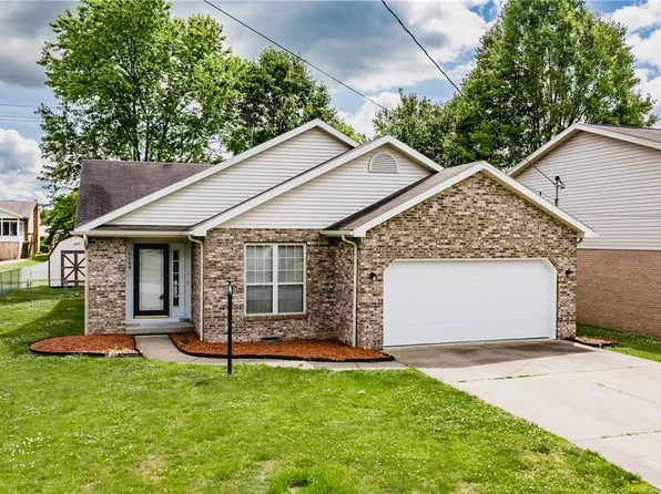 1106 21st St, Vienna, WV 26105