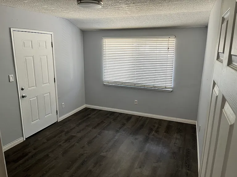 6934 Ely Cir — Photo 1