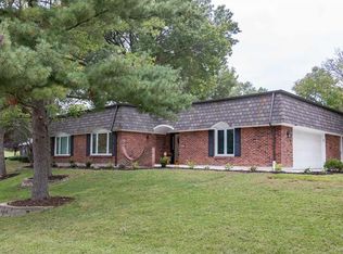 500 Lalor Dr, Ballwin, MO