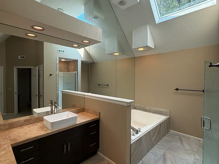 805 N 131st Plz — Photo 8