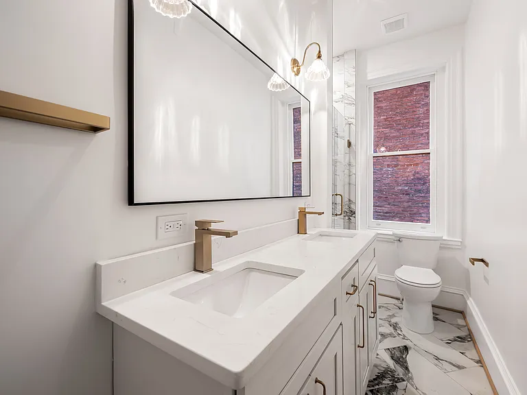 1202 Bolton St #1 — Photo 11