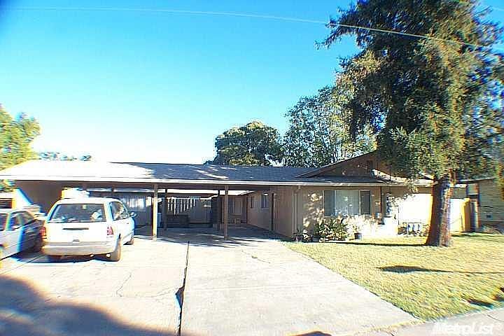 1st image of 2209 E Lindsay St