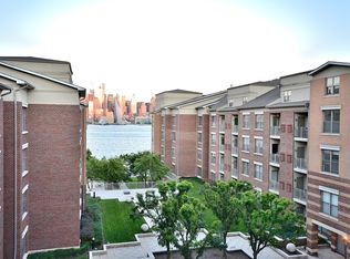 26 Ave At Port Imperial West #425, New York, NJ 07093