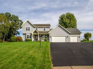 1206 Amanda Ct, Eau Claire, WI 54703