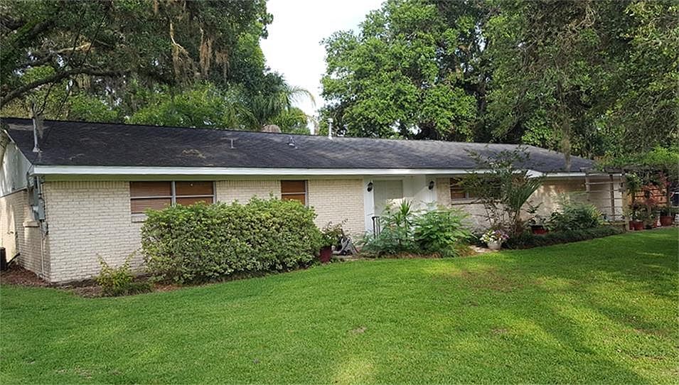 1st image of 1513 S Columbia Dr #36