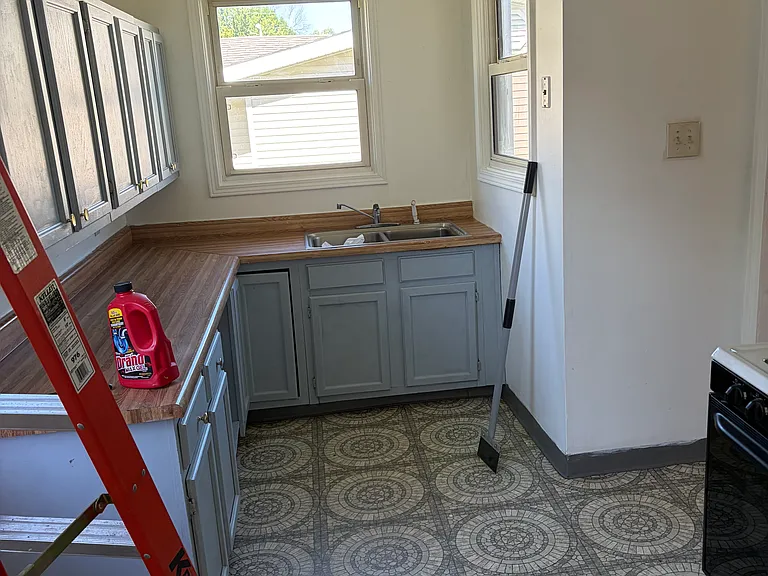 710 Locust St — Photo 10