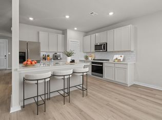 2425 E Heritage Dr, Dayton, TX 77535