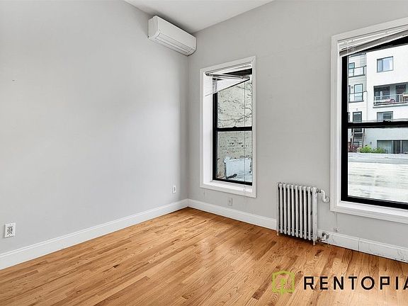 4th image of 936 Atlantic Ave #3C