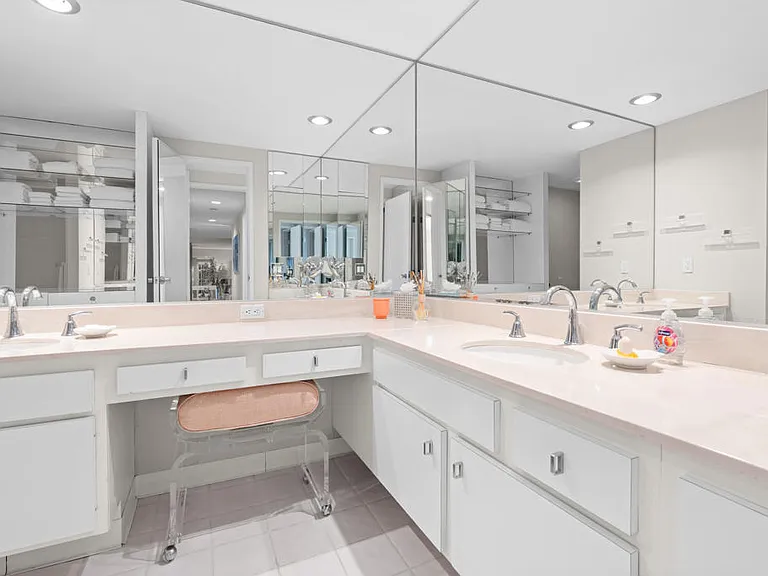 900 Island Dr #507 — Photo 36