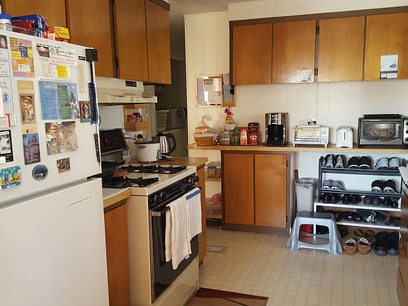 4th image of 537 Hermitage Ct