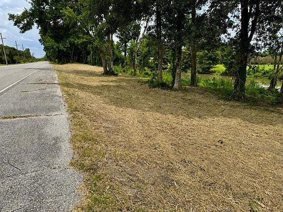 4th image of 2 Highway 1