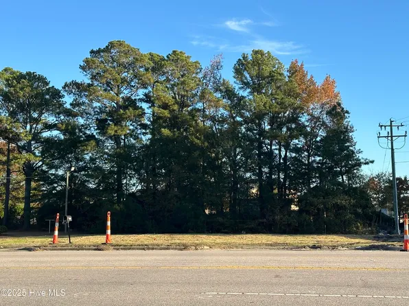 1402 N Berkeley Boulevard, Goldsboro, NC 27534