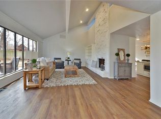 2016 Arapaho Rd, Edmond, OK 73013