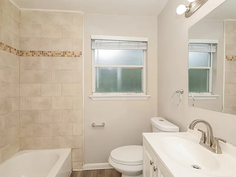 6930 Bernay Ave — Photo 15