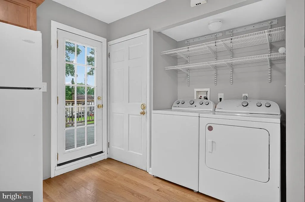 2 bed, 1.0 bath, 1100 sqft, $2,000 — Photo 4