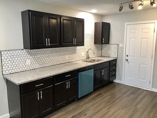 5231 Purington Ave — Photo 3