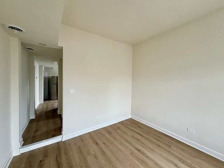 908 S Loomis St #4R — Photo 15
