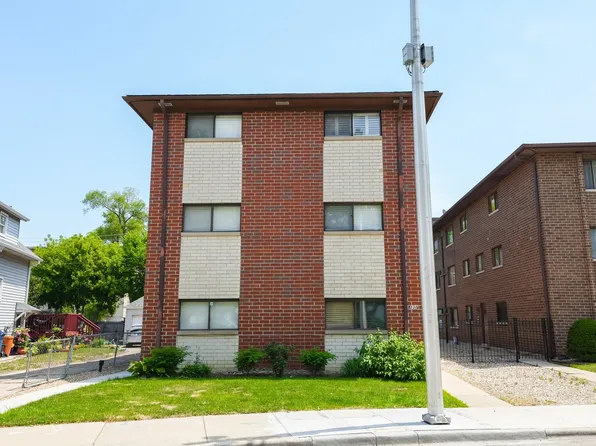 230 Circle Ave APT 4, Forest Park, IL 60130
