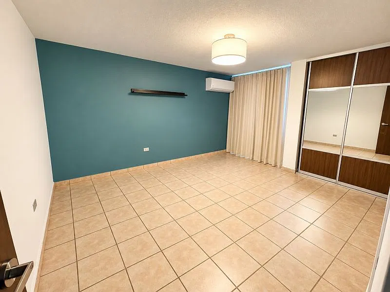 2 bed, 1.0 bath, 1000 sqft, $2,200 — Photo 4