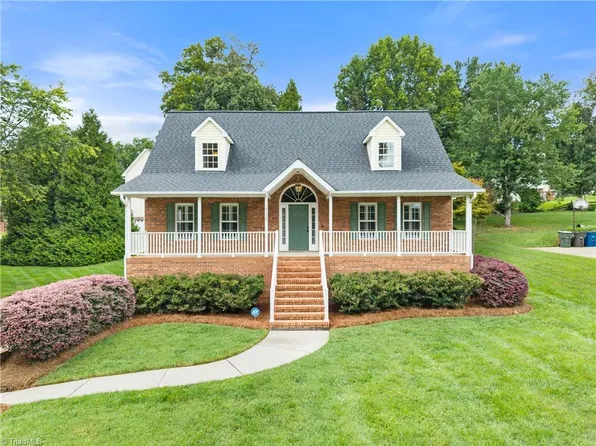 5135 Edgebaston Dr, Kernersville, NC 27284