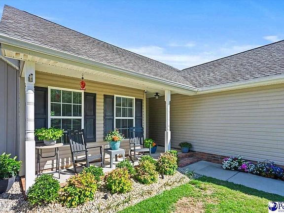 2nd image of 2112 Carriage Place Dr