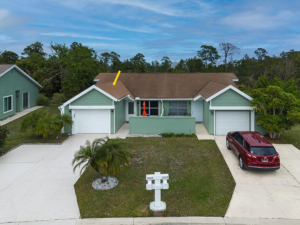 1st image of 1433 SE Larkwood Circle