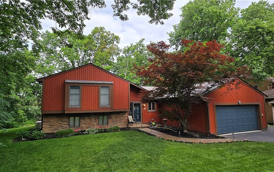 1st image of 7577 Whitehall Cir W