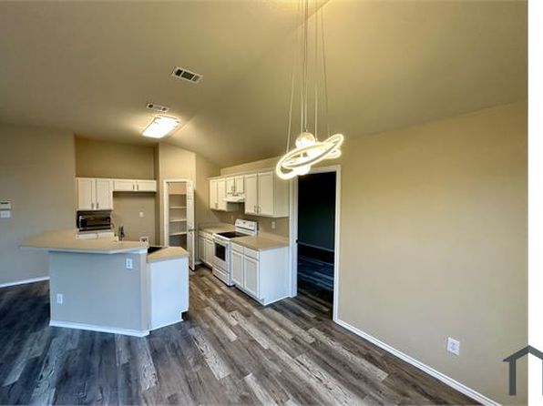 320 Meadow Lark Ln