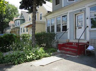 52 Glenham St, Providence, RI 02907