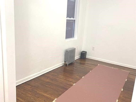 5th image of 9019 198th St #1R