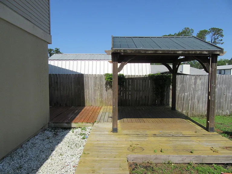2407 Astrid Ln — Photo 20