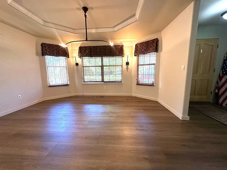 3450 Sarolou Dr — Photo 10