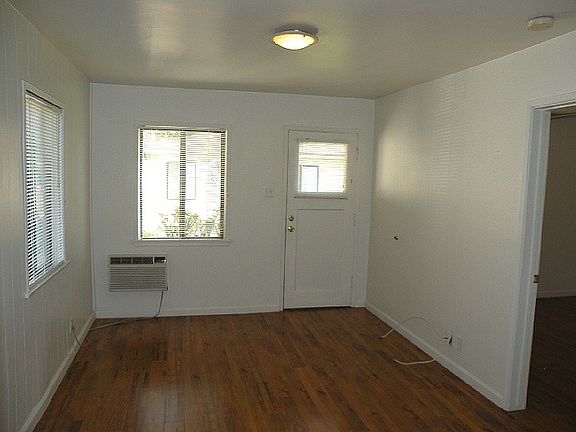 2nd image of 203 N Florence St