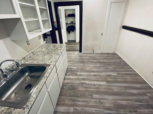 7 Solar St Floor 2